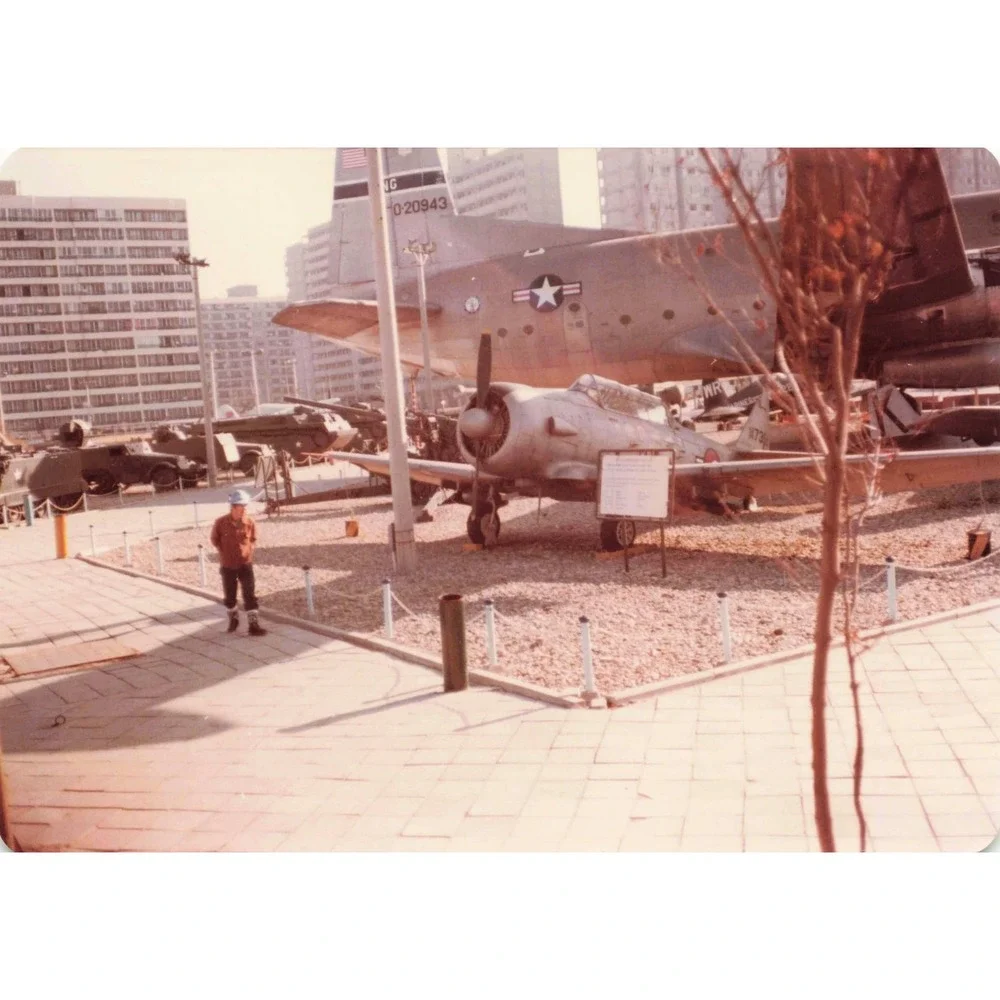 7 Vintage 1977 South Korea Photos USAF Aircraft Military Museum Ships Coast - Picture 3 of 7